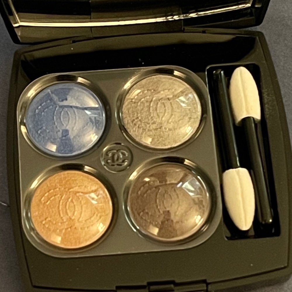 NWT CHANEL COCO JEAN EYESHADOW - SOLD OUT ON CHANEL US WEBSITE - LIMITED EDITION